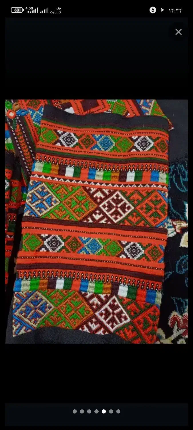 دوزنده روی شش تاری|لباس|خاش, |دیوار