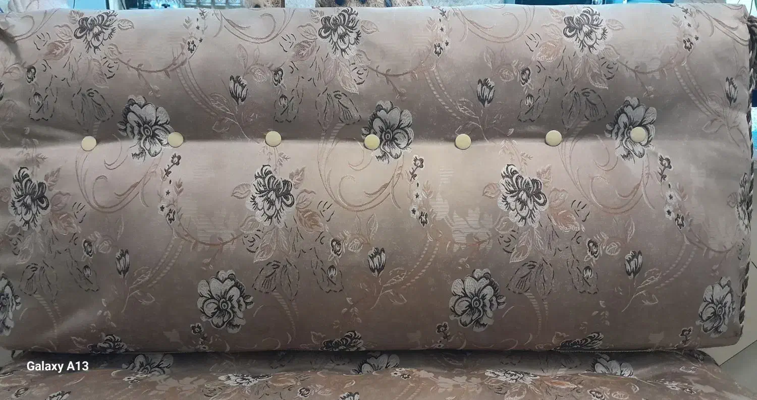 متکا|رختخواب، بالش، پتو|اهرم, |دیوار