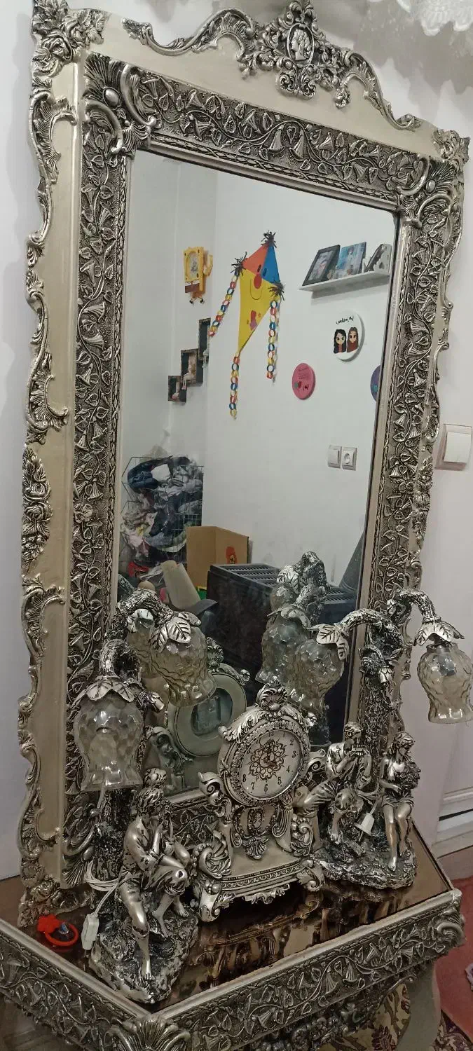 آینه و شمعدان|آینه|قم, ولیعصر|دیوار