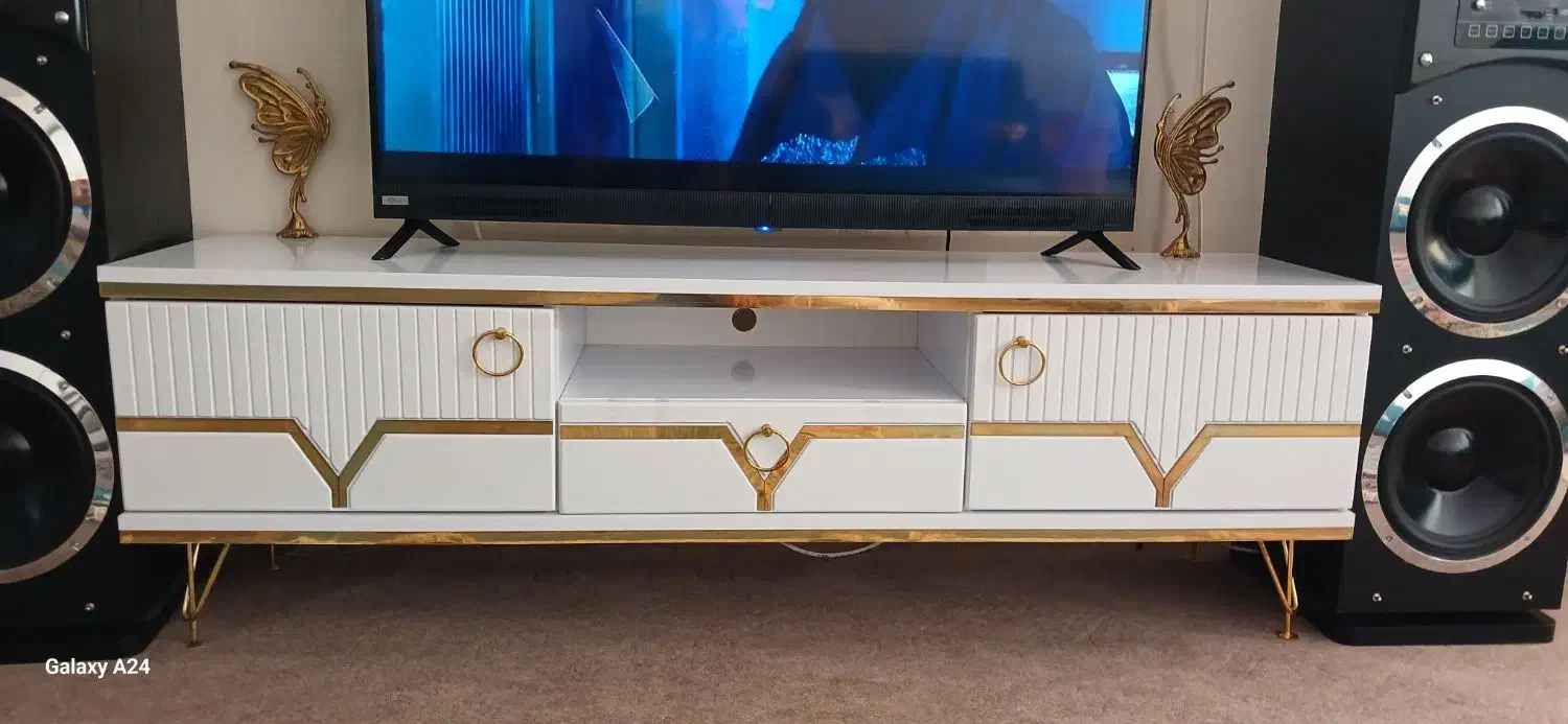 بوفه و ساعت و میز تلویزیون|بوفه، ویترین، کنسول|بروجرد, |دیوار