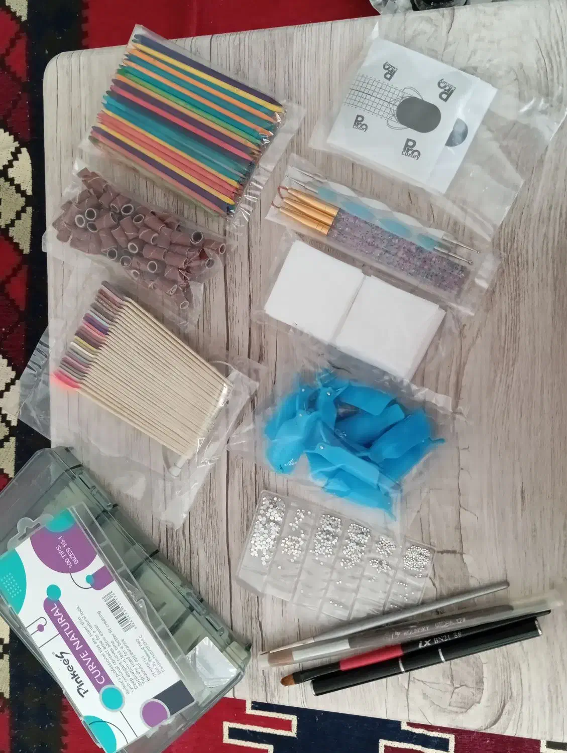 وسایل کاشت ناخن|آرایشی، بهداشتی، درمانی|شیراز, ماه فیروزان|دیوار