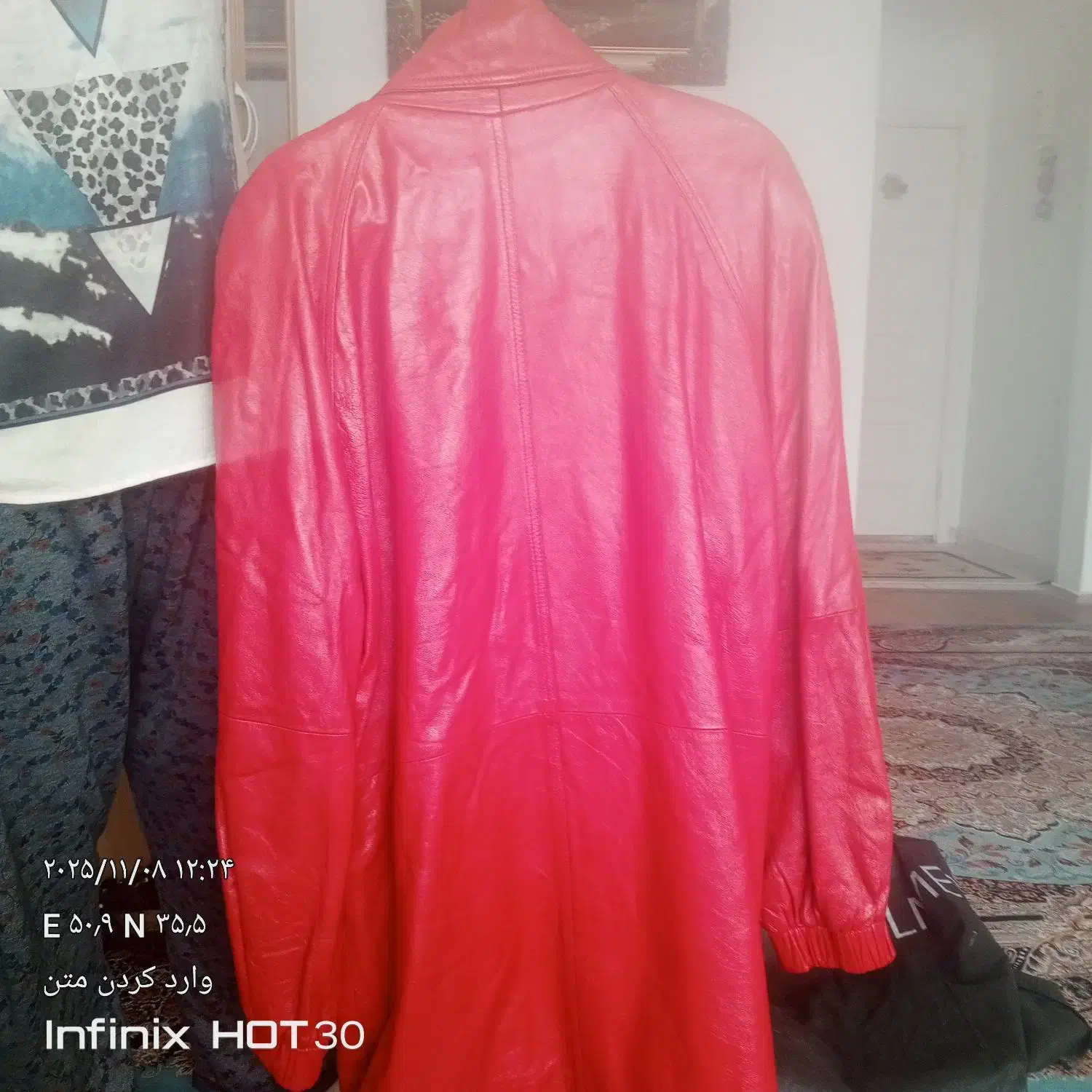 یک عدد کاپشن خلبانی اصل و پالتو چرمی ایتالیایی|لباس|پرند, فاز ۵|دیوار