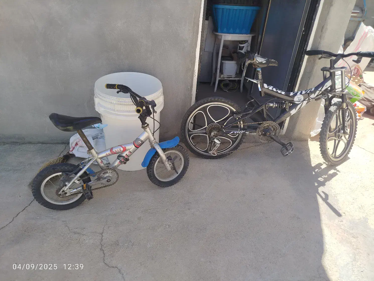 دو عدد دوچرخه|دوچرخه، اسکیت، اسکوتر|سرپل ذهاب, |دیوار