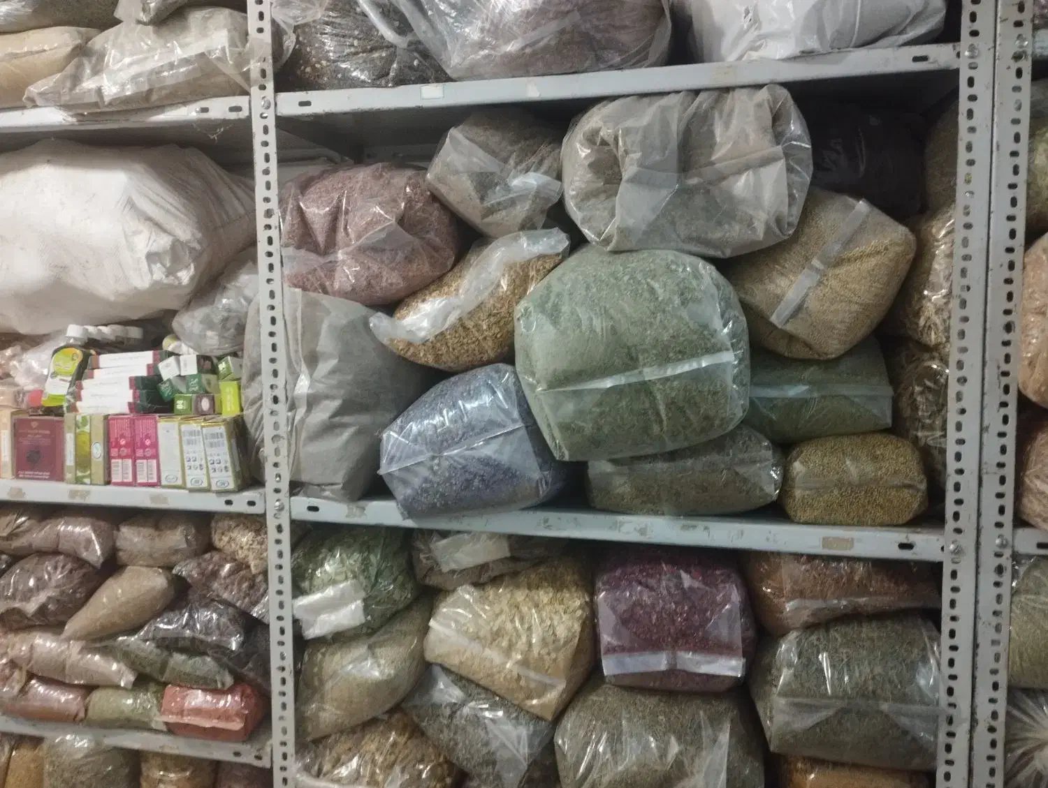 کلیه اجناس عطاری به فروش میرسد|فروشگاه و مغازه|جوین, |دیوار