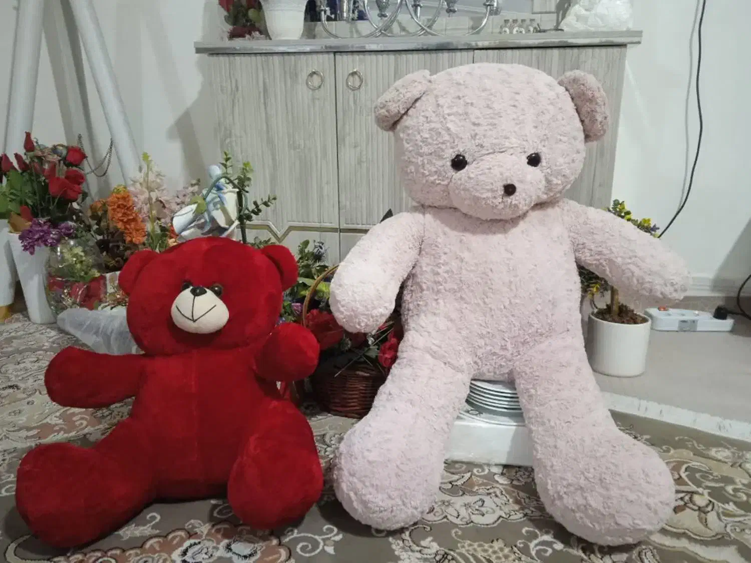 عروسک خارجی|اسباب‌‌بازی|بروجرد, |دیوار