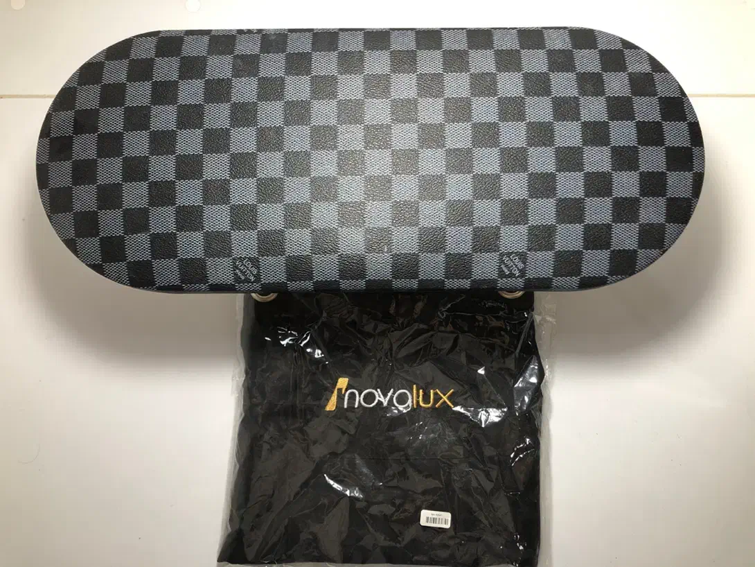 زیر دستی ناخن|آرایشی، بهداشتی، درمانی|رشت, معلم|دیوار