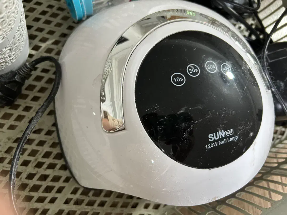 آرایشی بهداشتی|آرایشگاه و سالن‌های زیبایی|آمل, |دیوار