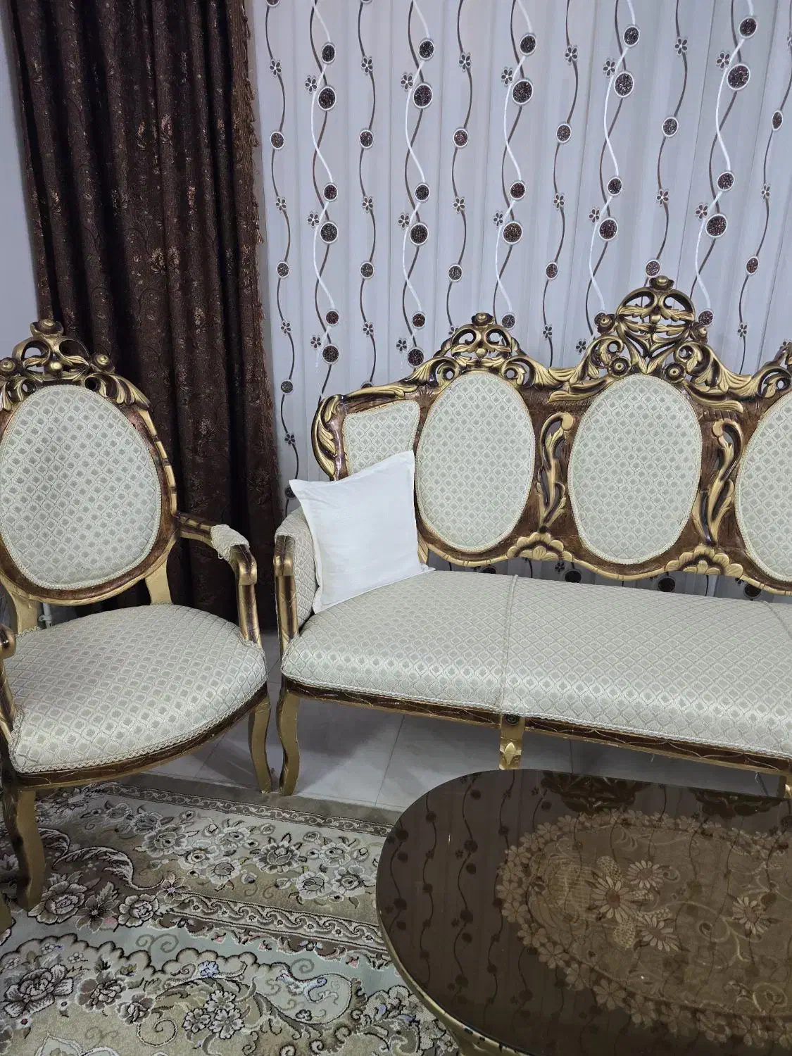 مبل سلطنتی|مبلمان خانگی و میز عسلی|گلپایگان, |دیوار