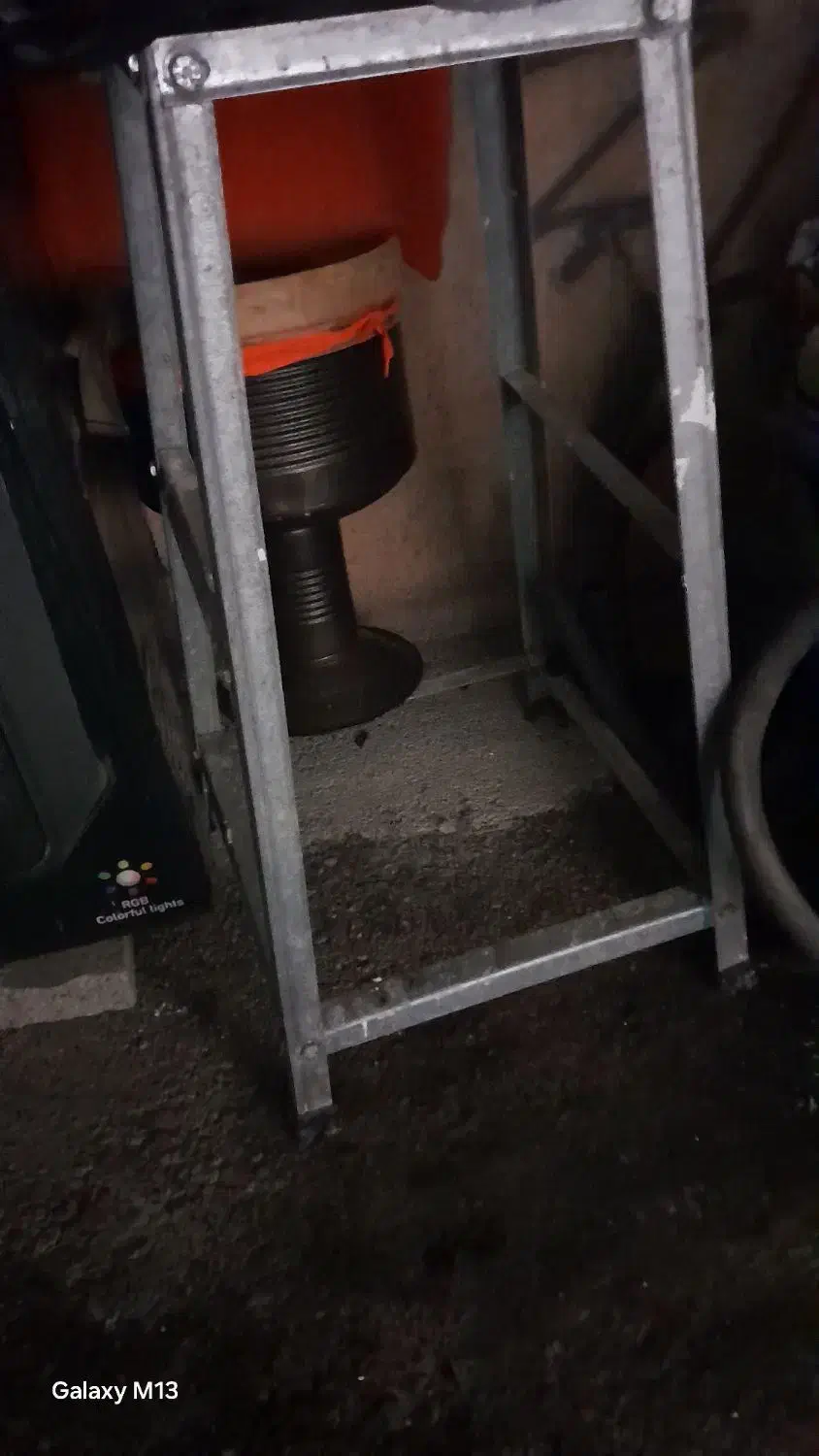 چهار پایه|صندلی و نیمکت|سقز, |دیوار