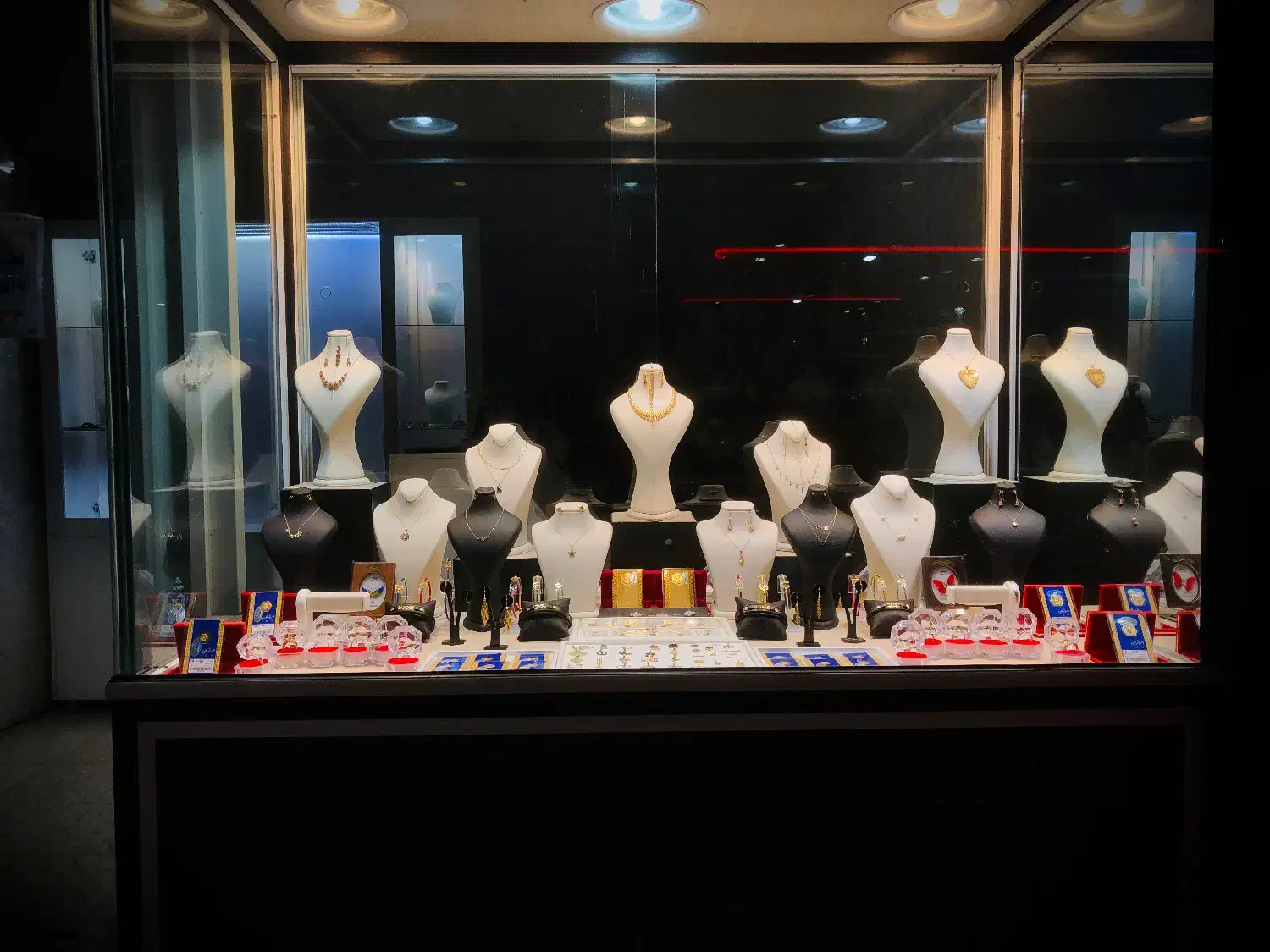 ویترین طلافروشی‌|فروشگاه و مغازه|میاندوآب, |دیوار