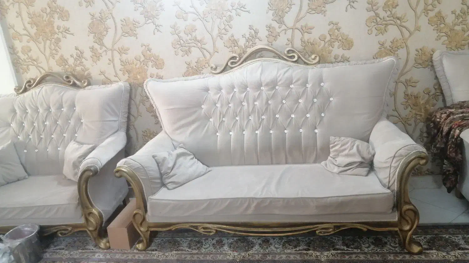 مبل طرح لبخند|مبلمان خانگی و میز عسلی|ری, شهادت|دیوار