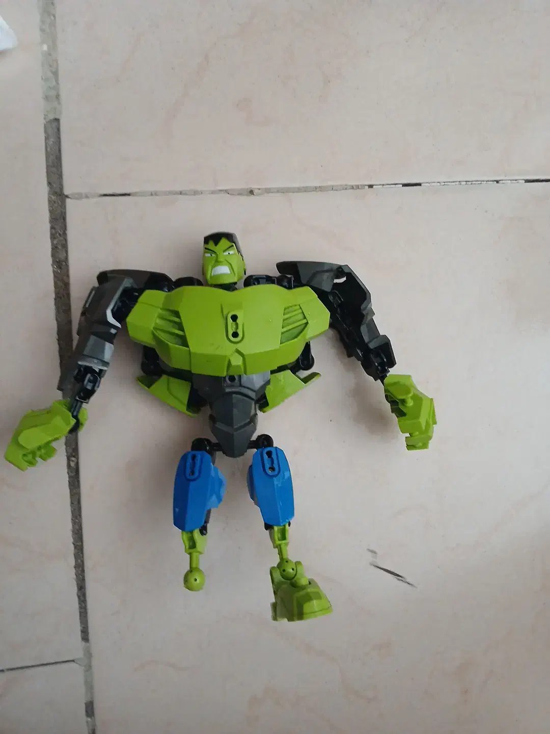 هالک لگو|اسباب‌‌بازی|مسجد سلیمان, |دیوار