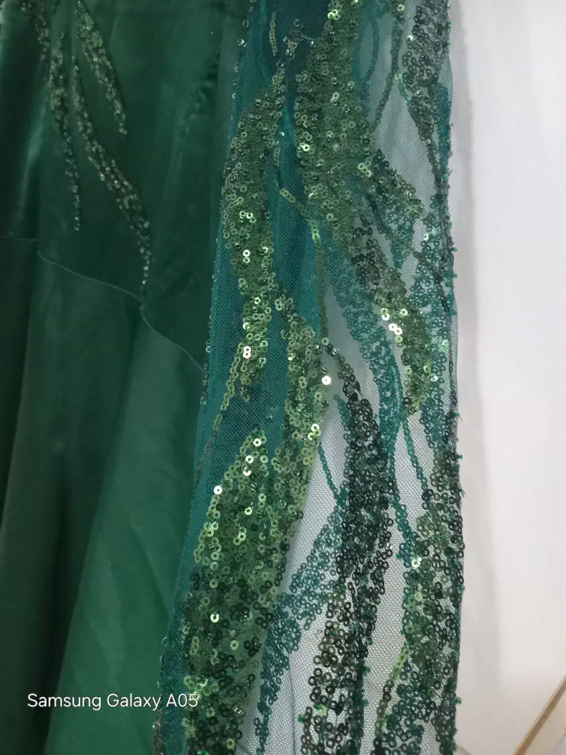 لباس شب|لباس|رشت, لاکان شهر|دیوار