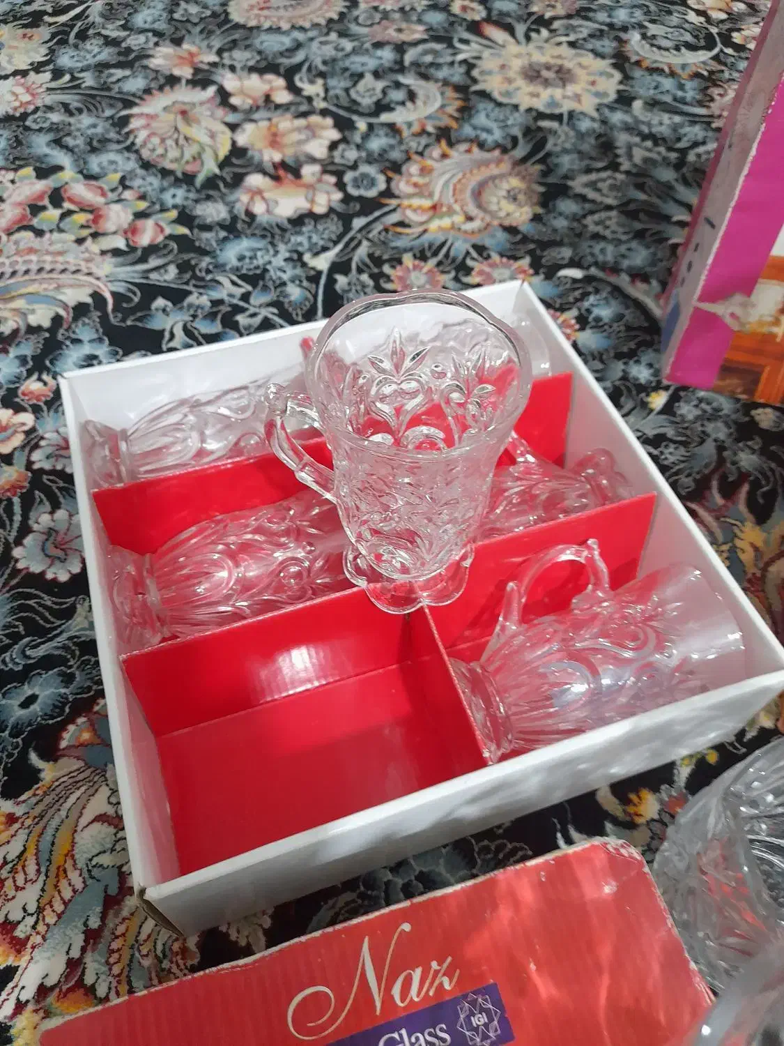 مقداری وسایل آشپزخونه نو با کارتن بفروش میرسه|ظروف سرو و پذیرایی|مینودشت, |دیوار