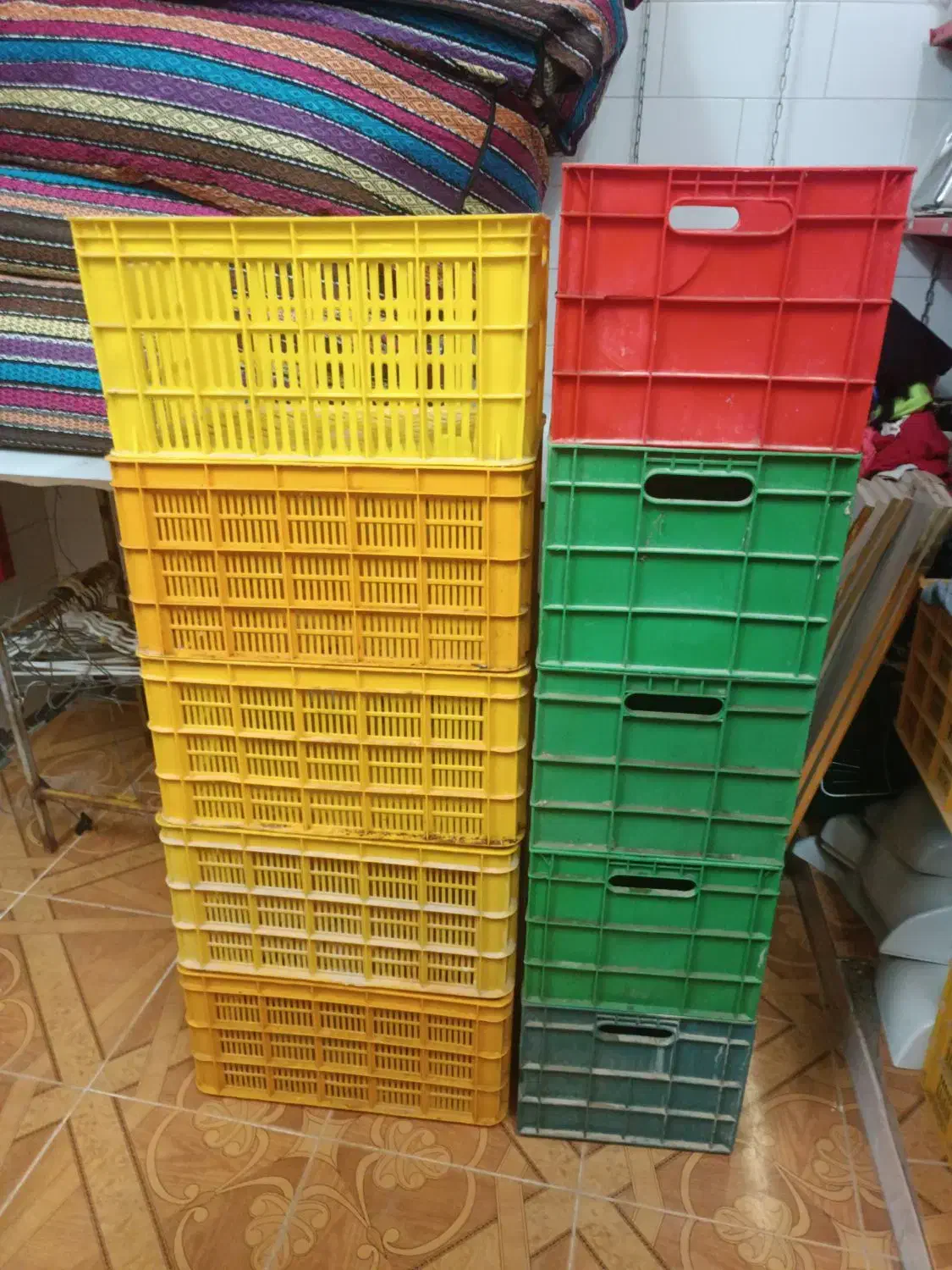 سبد کشتار روز|ظروف نگهدارنده، پلاستیکی، یک‌بارمصرف|سوسنگرد, |دیوار