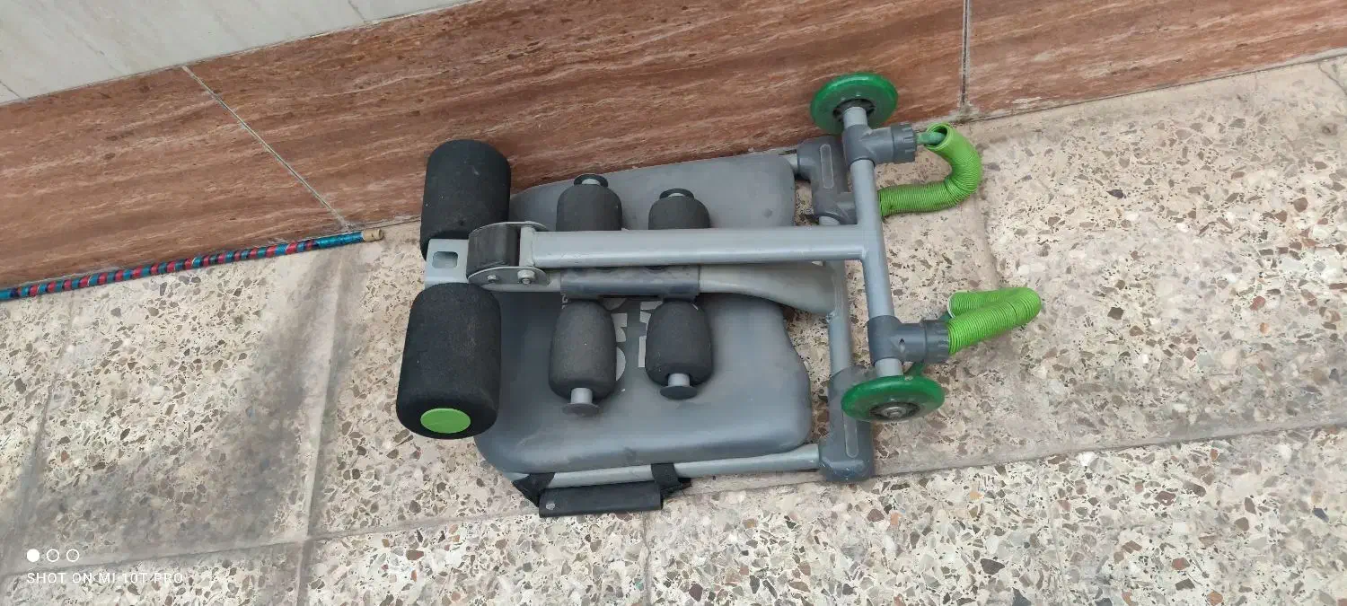 دستگاه دراز نشست|تجهیزات ورزشی|شاهین‌شهر, فردوسی|دیوار