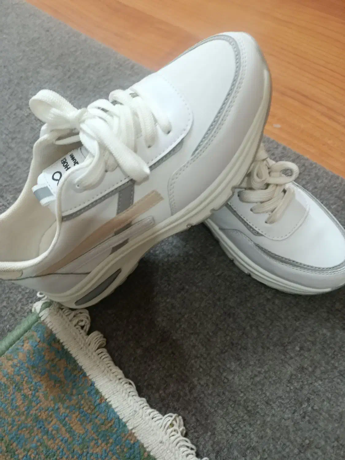 کفش اسپرت دخترانه نو سایز ۳۸ بفروش می رسد|کیف، کفش، کمربند|پیر بکران, |دیوار