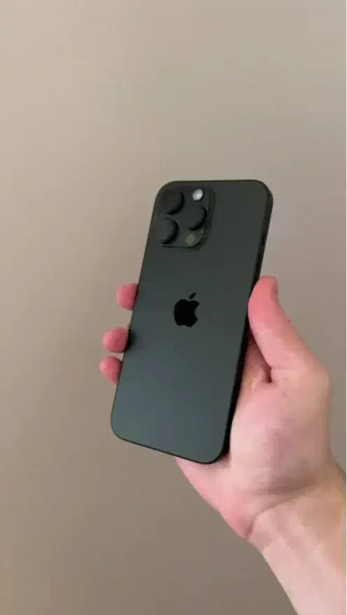 iPhone 16 Pro Max قشم|موبایل|قشم, |دیوار