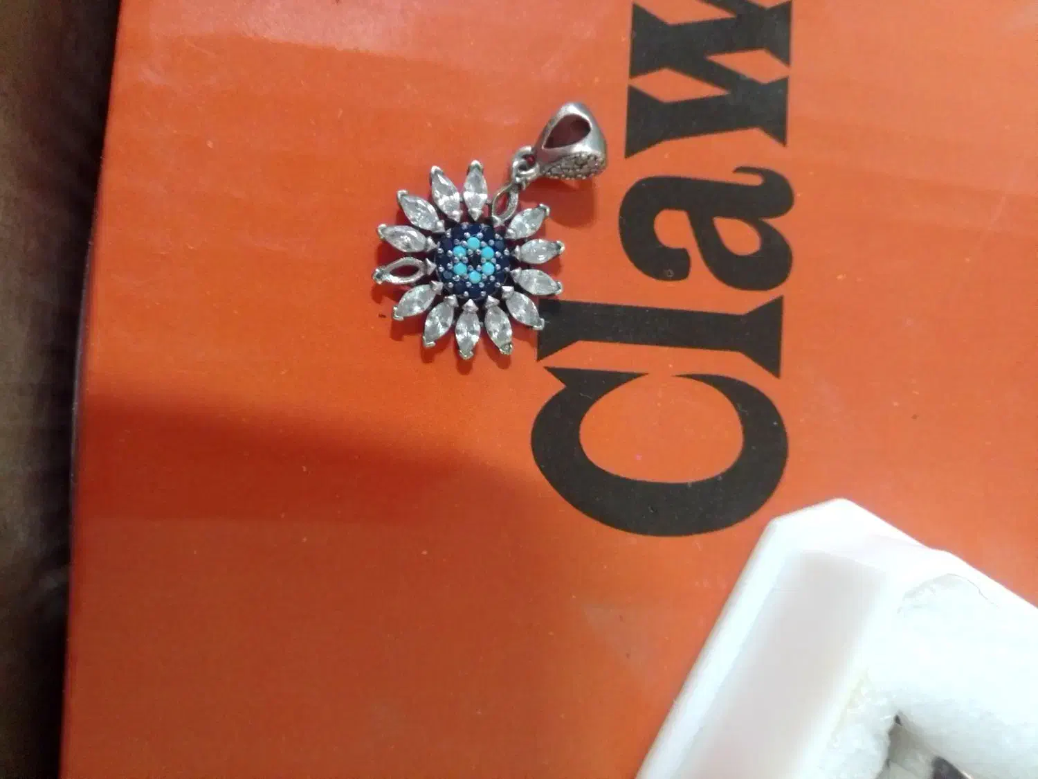 انگشتر و گردنبند نقره کم کاروعالی|جواهرات|یزد, |دیوار