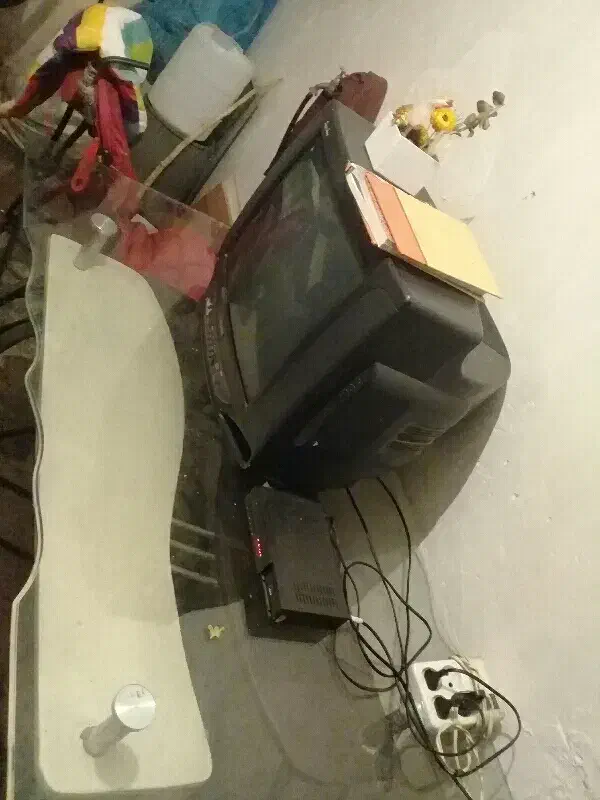 فروش فوری سریع تلویزیون ودستگاه دیجیتال|تلویزیون و پروژکتور|شاهرود, |دیوار