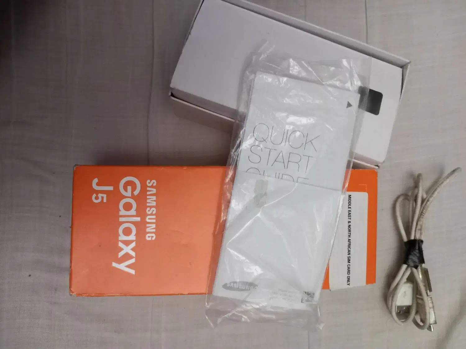 گوشی j5|موبایل|خرم‌آباد, |دیوار