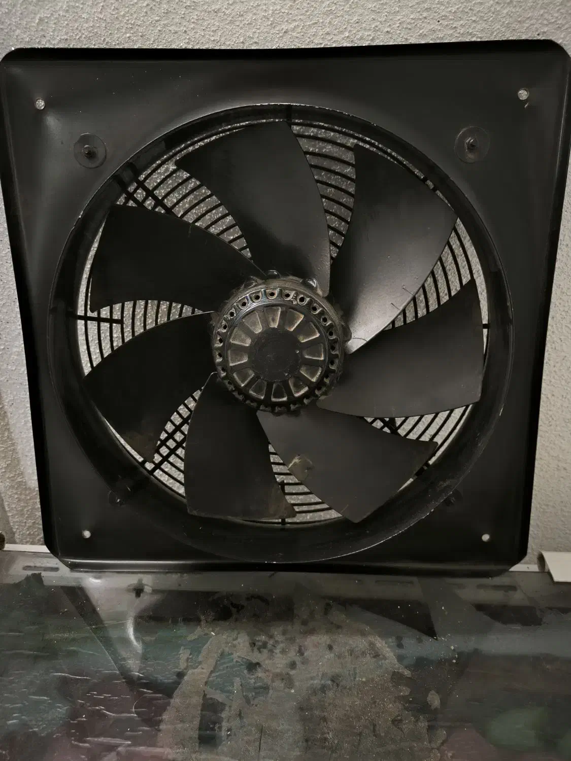 فروش ۴ عدد فن صنعتی و خانگی|پنکه و تصفیهکنندهٔ هوا|لنگرود, |دیوار