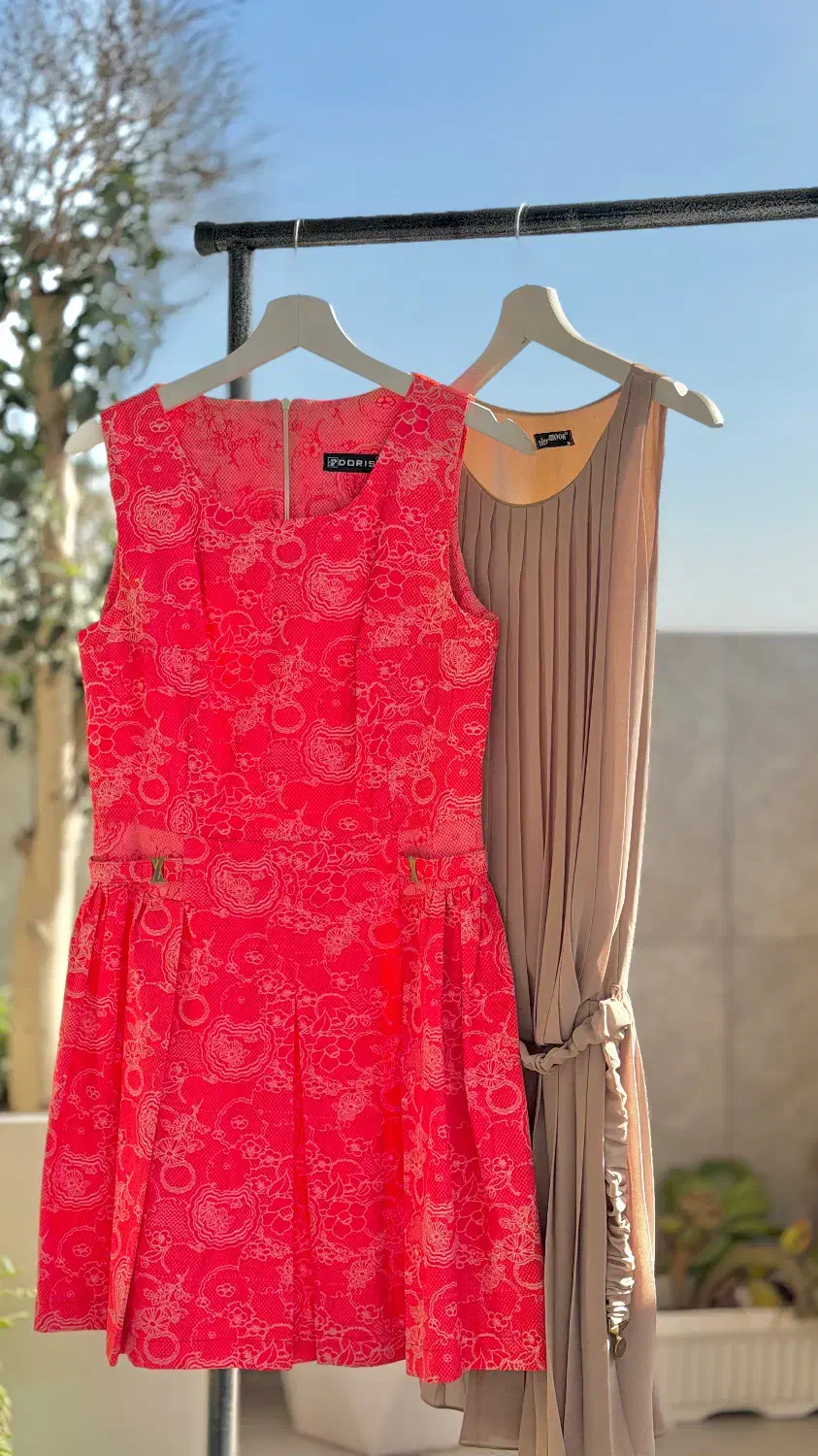 پیراهن کوتاه|لباس|ساری, |دیوار