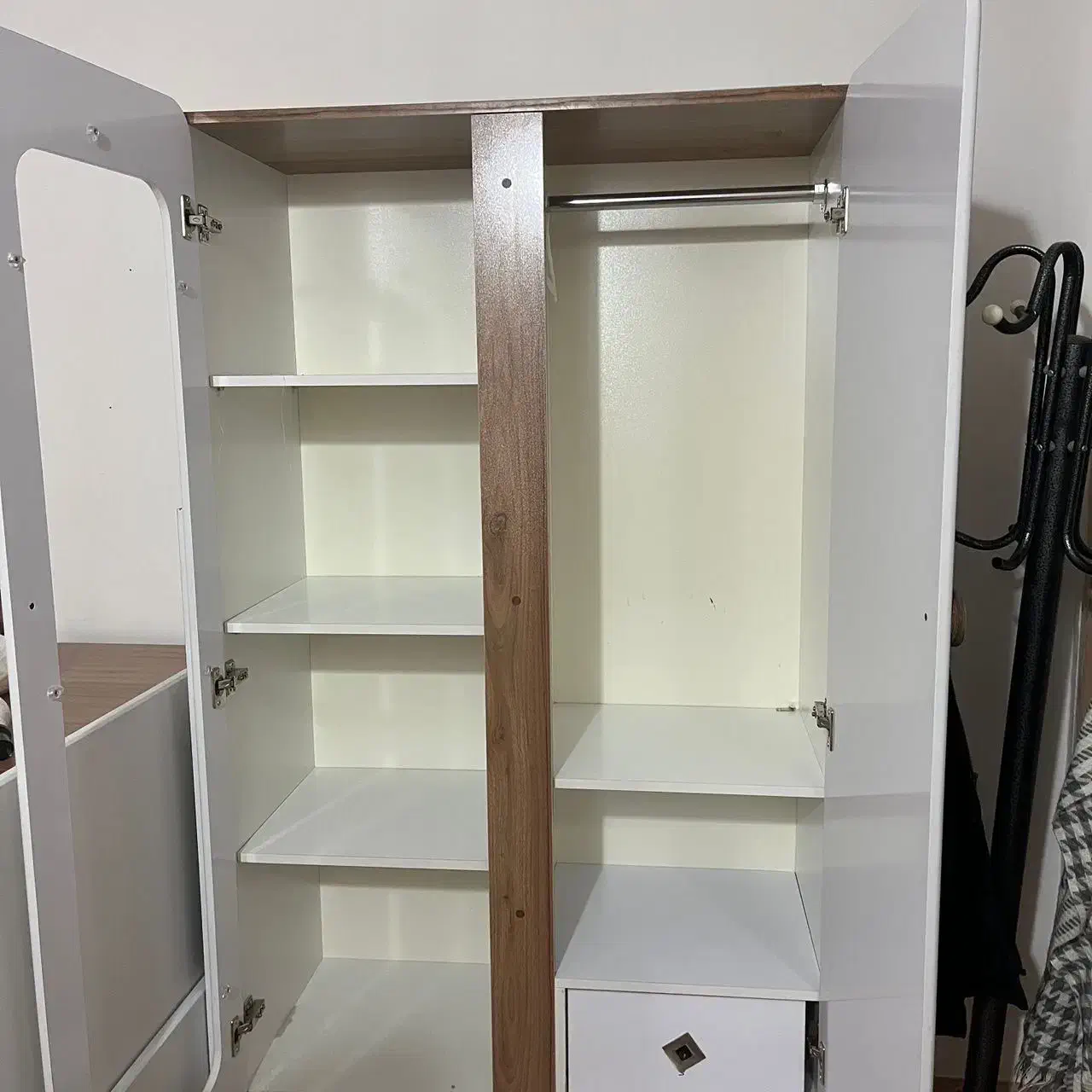 کمد و کشوی بچه|اسباب و اثاث بچه|گلوگاه, |دیوار