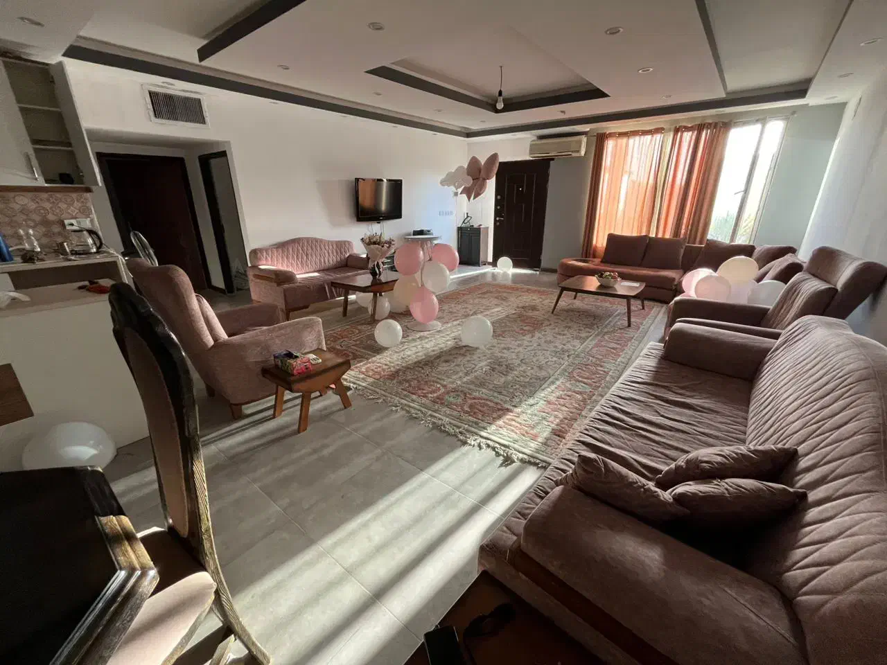 اجاره روزانه ویلا با استخر|اجارهٔ کوتاه‌مدت ویلا و باغ|تهران, آبشار تهران (دریاچه)|دیوار