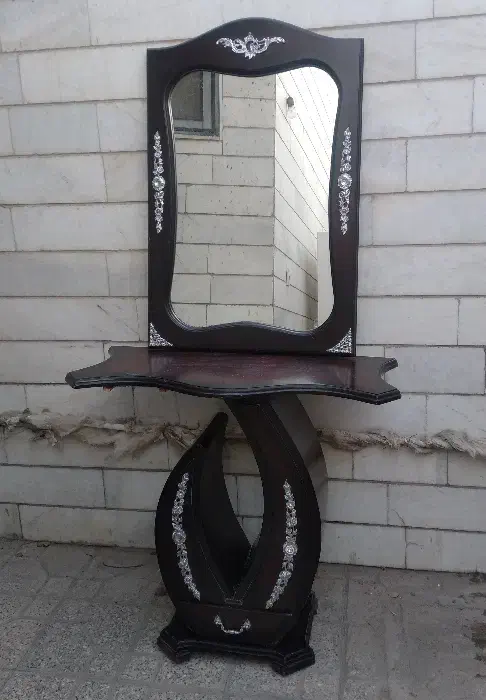 آینه و میز|مبلمان خانگی و میز عسلی|سیرجان, |دیوار