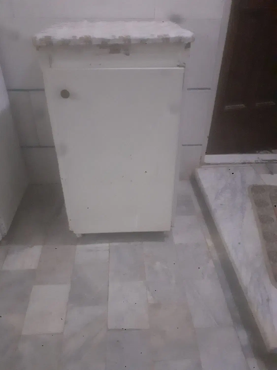 کابینت‌تکی|مصالح و تجهیزات ساختمان|اقبالیه, |دیوار