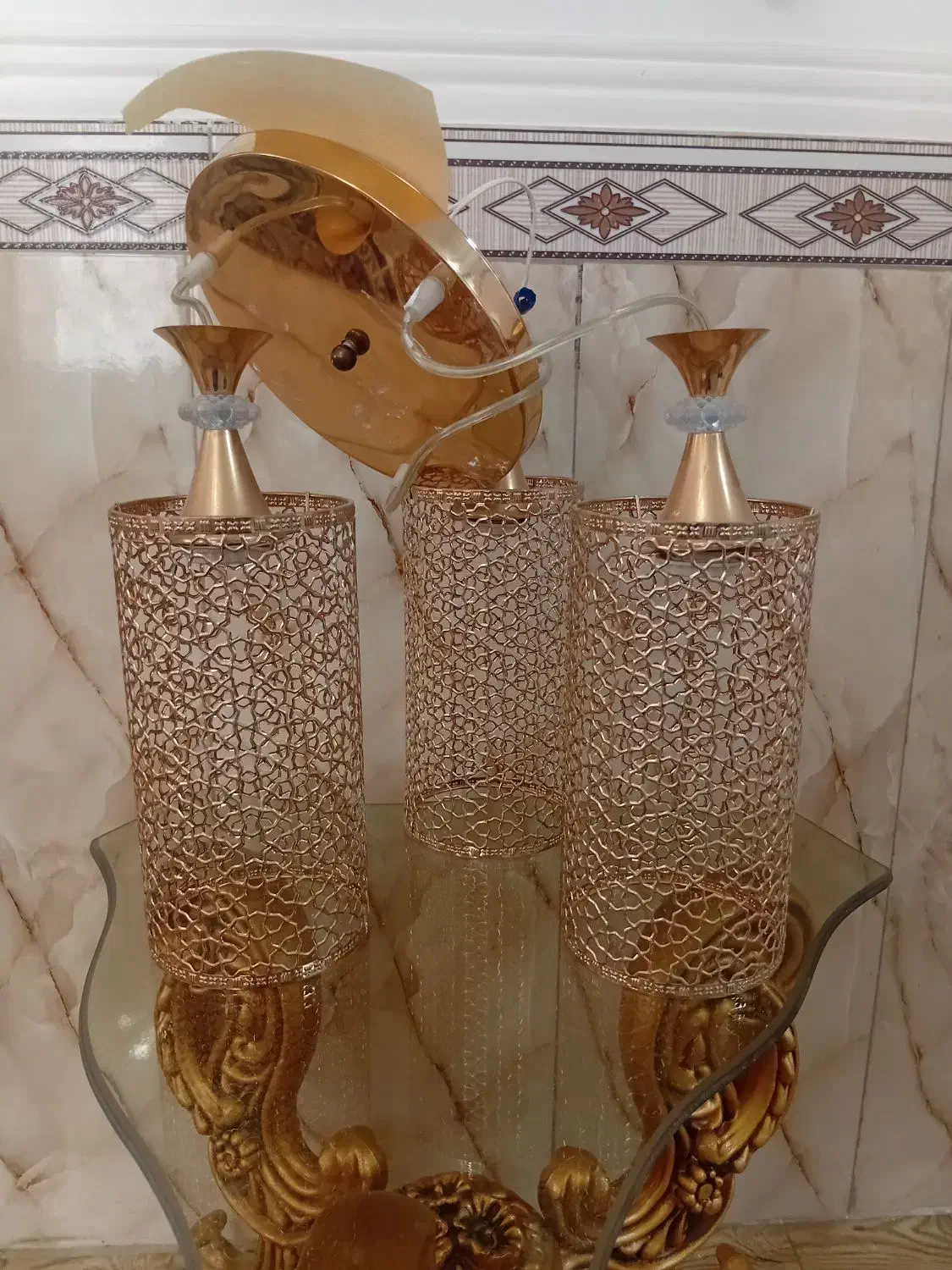 لوستر برنز ده شاخه|لوستر و چراغ آویز|همدان, |دیوار