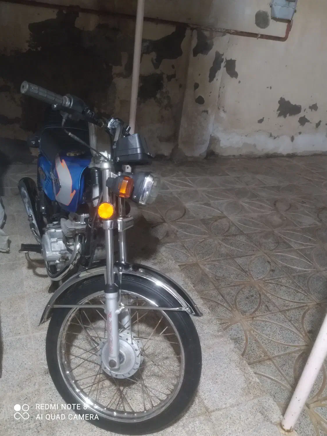 هوندا125|موتورسیکلت|رشت, چله خانه|دیوار