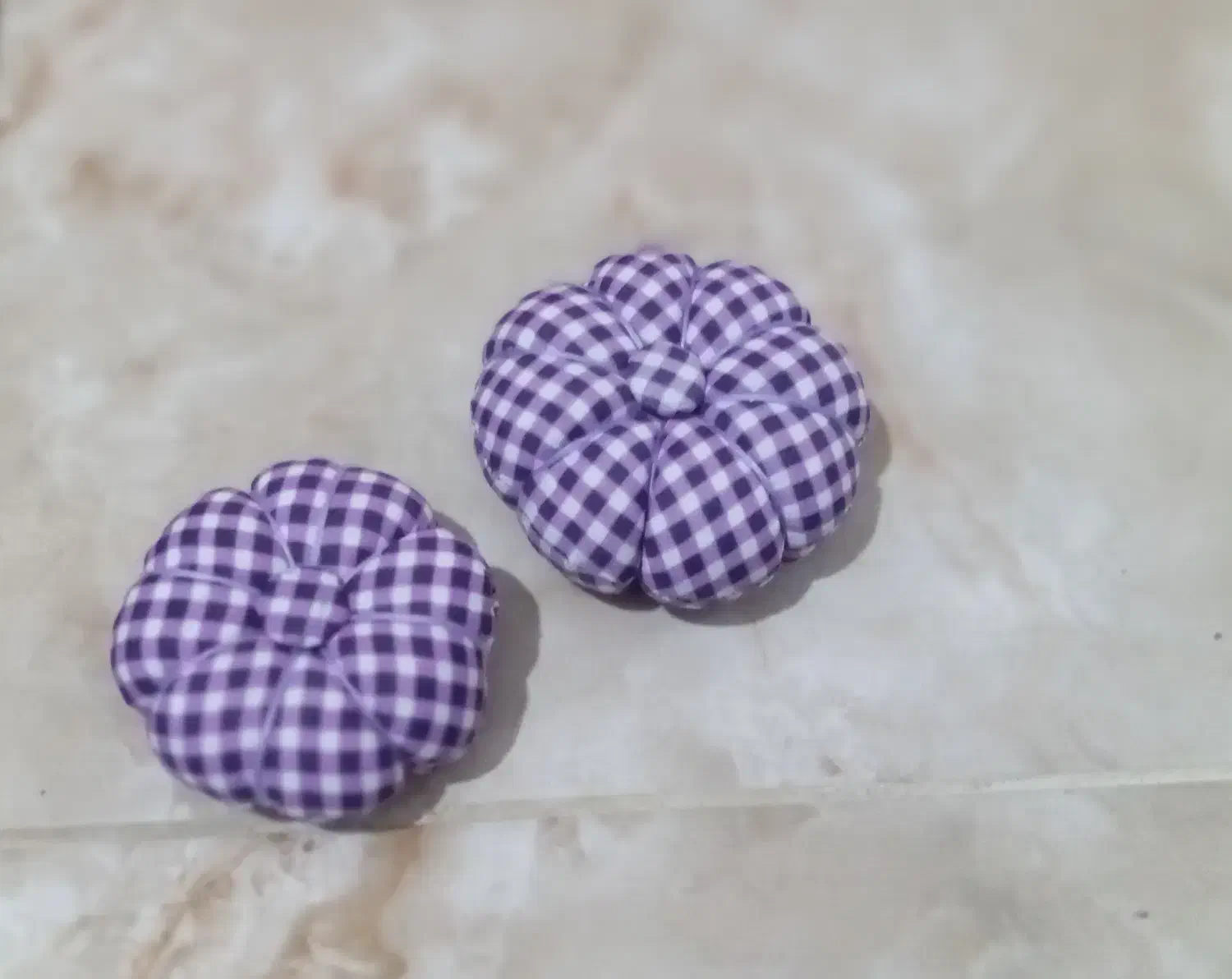 جاسوزنی|لوازم خیاطی و بافتنی|سمنان, |دیوار