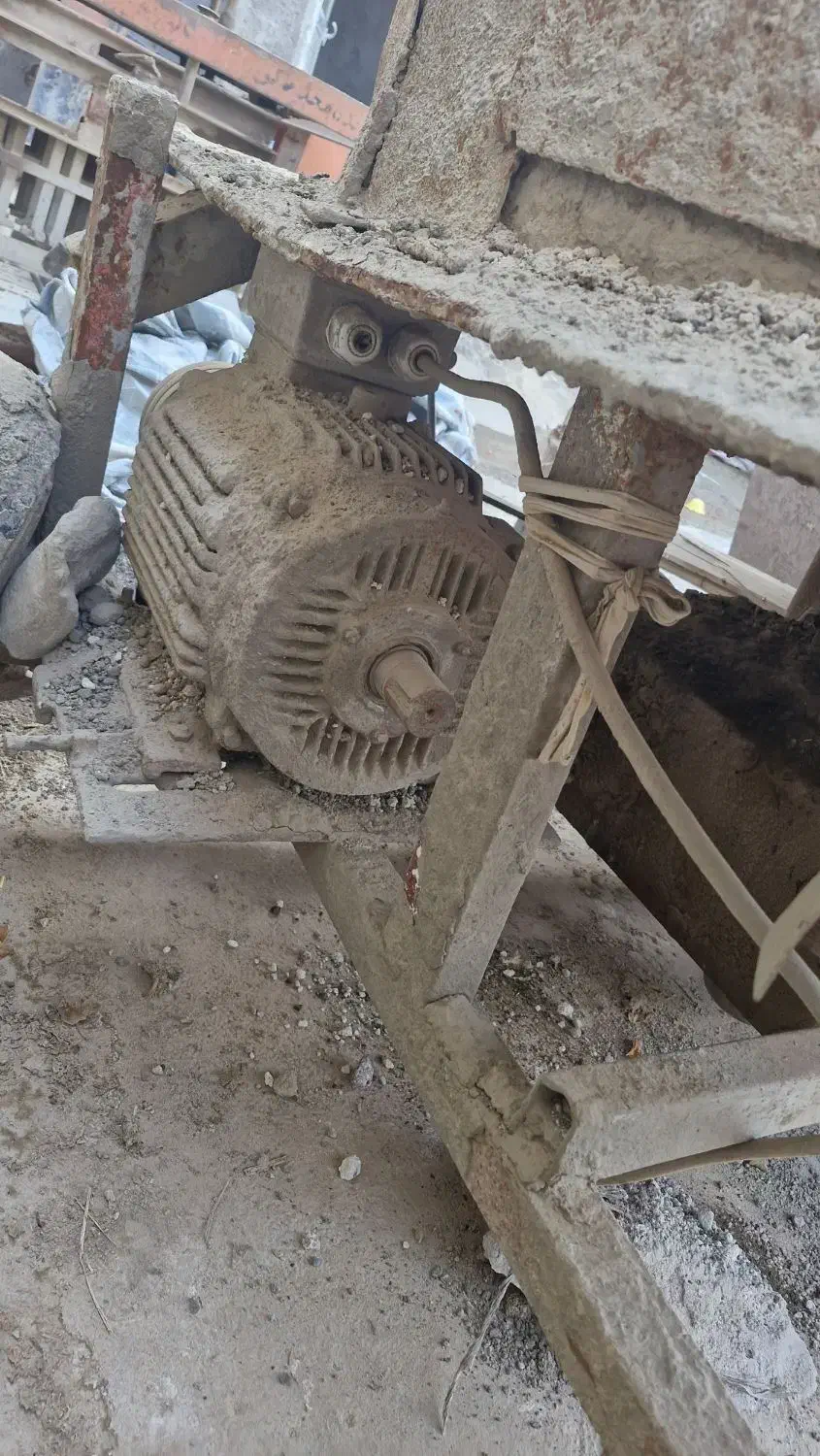 دستگاه بلوک زن و همزن|ماشینآلات صنعتی|تهران, تختی|دیوار