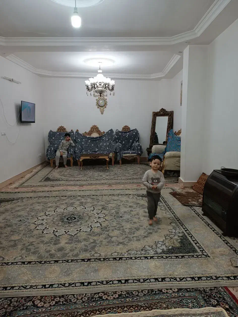 آپارتمان طبقه همکف ۸۰ متری واقع در فنی و حرفه ای|فروش آپارتمان|میانه, |دیوار