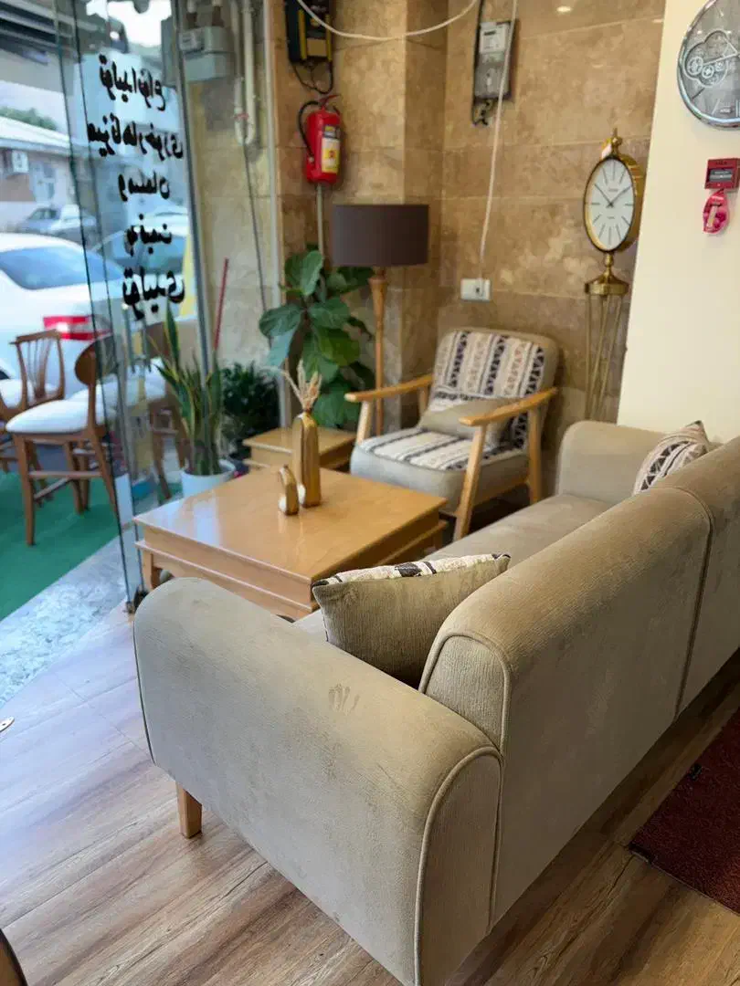 جمع و جور مبل کمجا ۷نفره|مبلمان خانگی و میز عسلی|رشت, چله خانه|دیوار