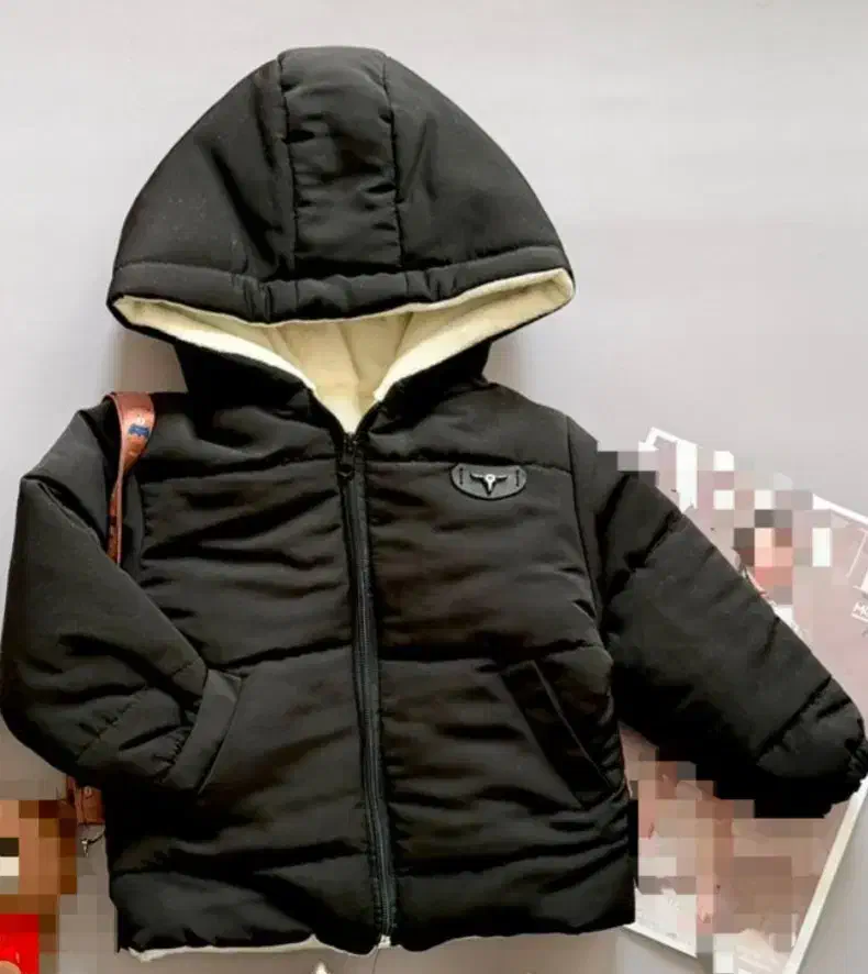 کاپشن نو|کفش و لباس بچه|جم, |دیوار