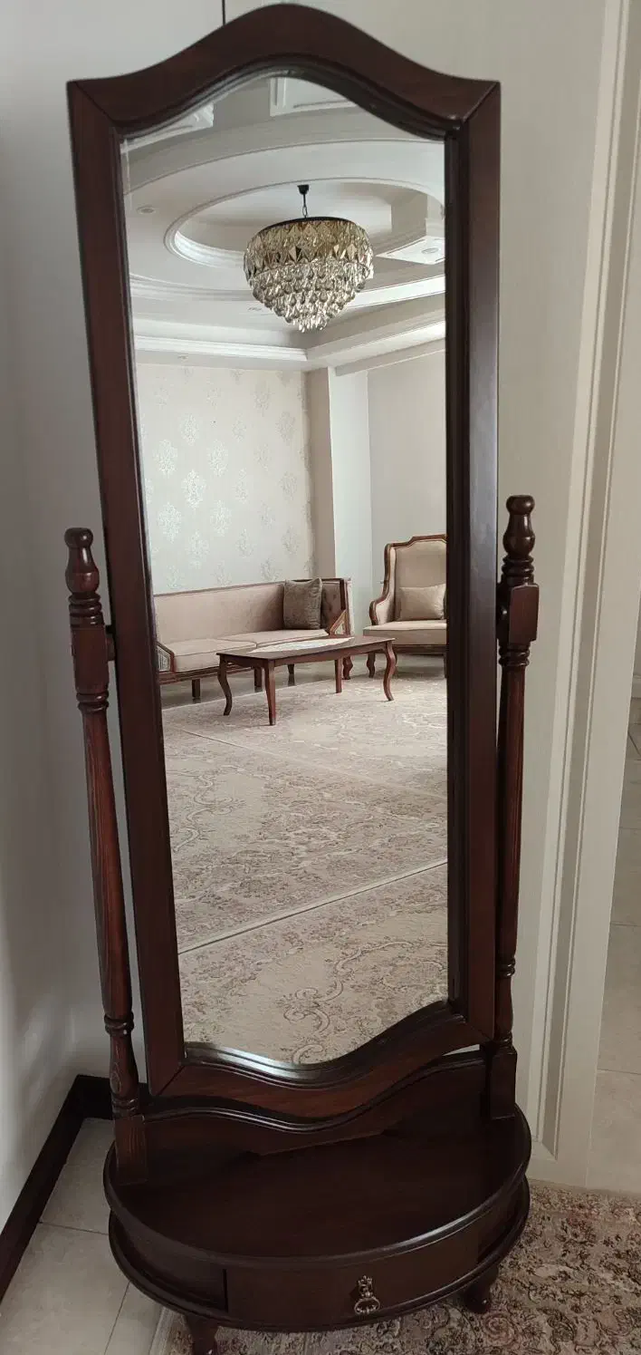 آینه قدی پایه دار|آینه|هشتگرد, هشتگرد قدیم|دیوار