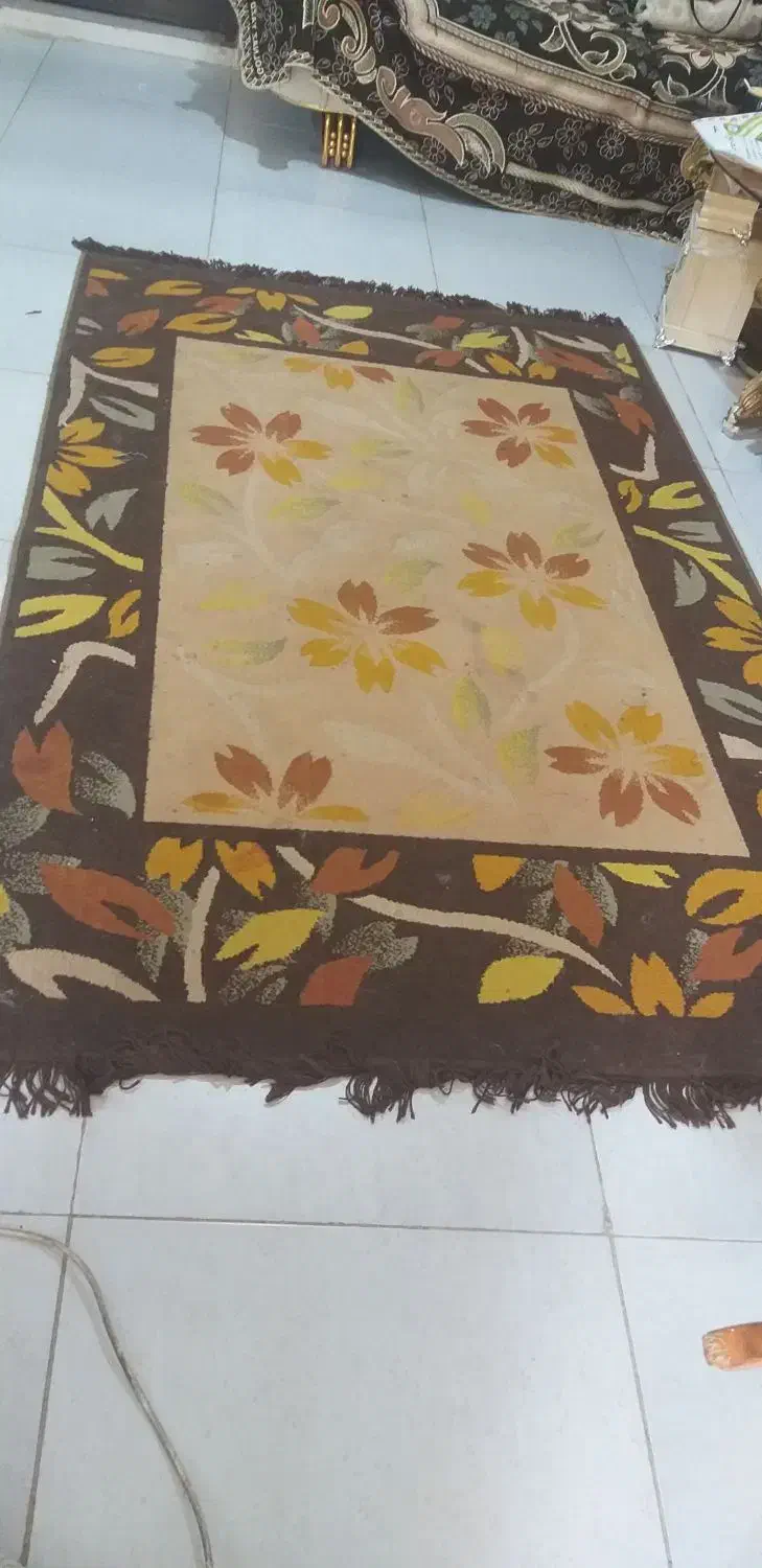 فروش گلیم فرش زیبا در حد نو|فرش|خرم‌آباد, |دیوار