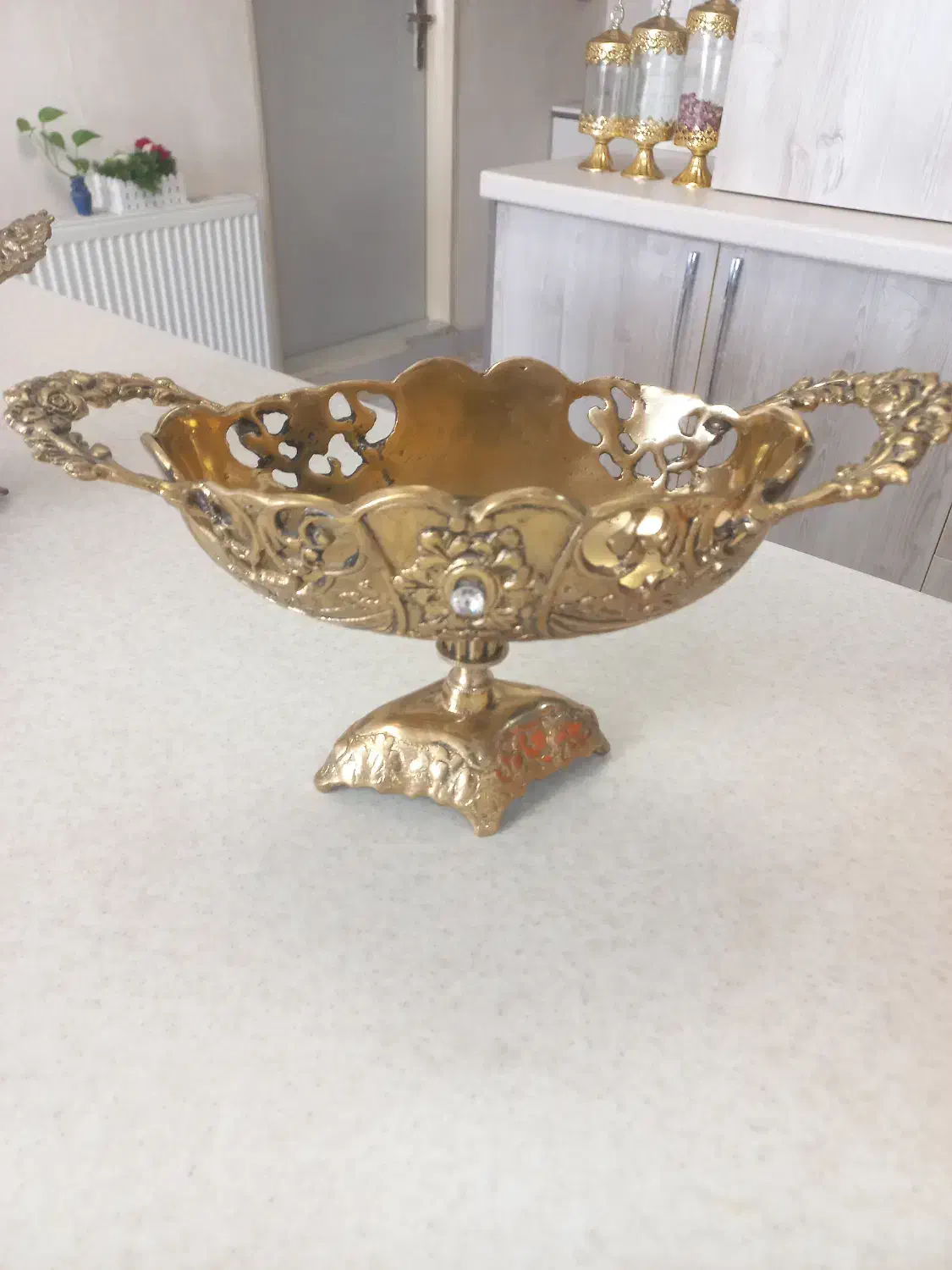 کشکول برنز|مجسمه، تندیس، ماکت|هشتگرد, شهرک ارم شرقی|دیوار