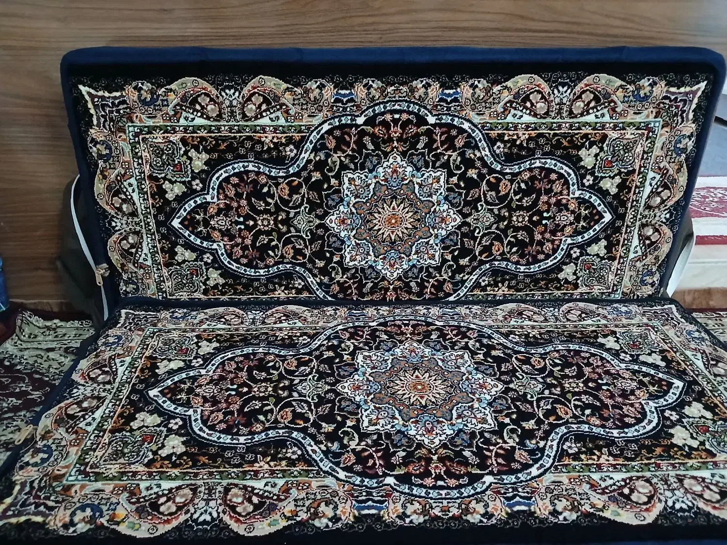 پشتی نو|پشتی|تبریز, |دیوار