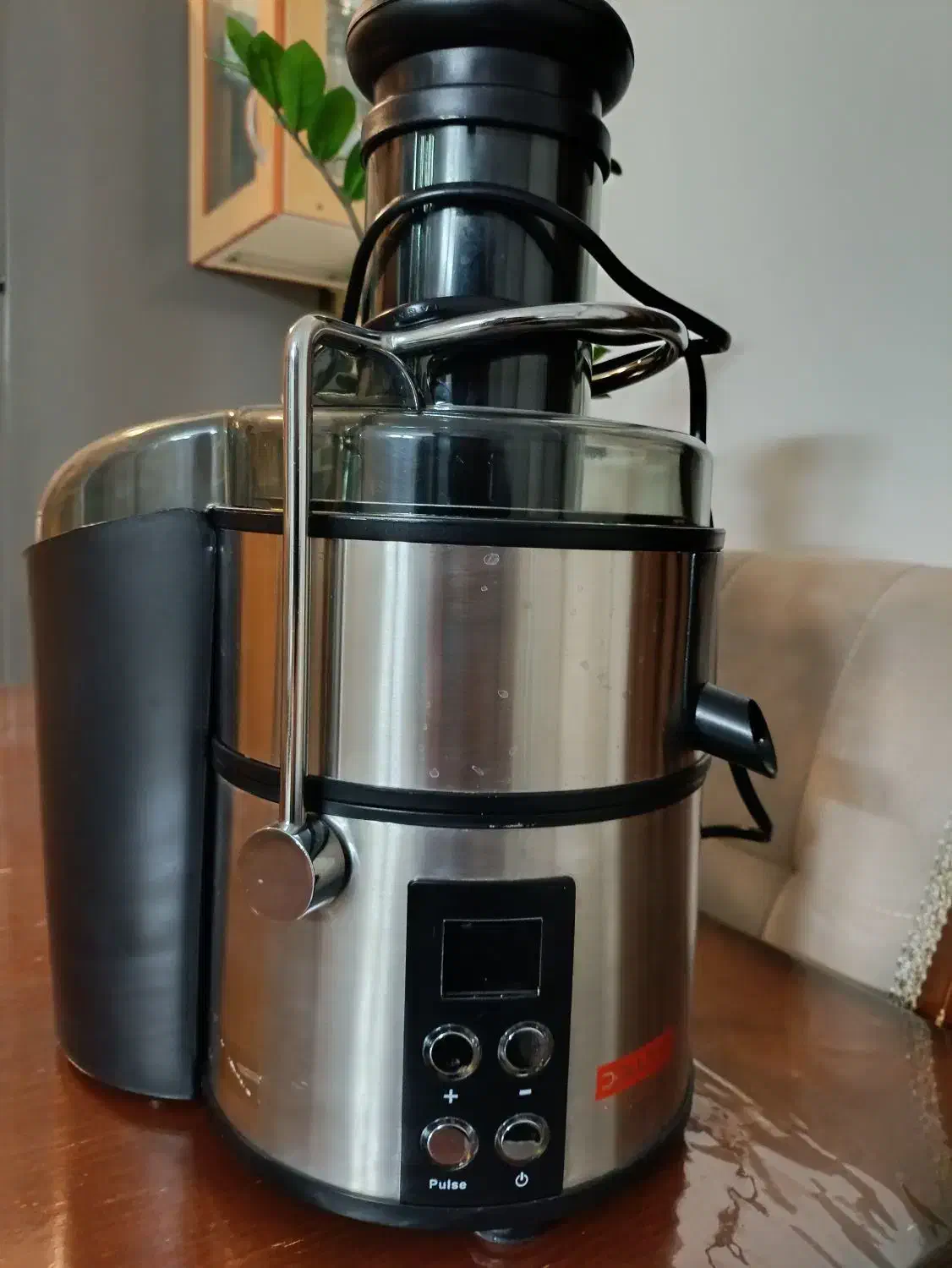 آبمیوه گیری ۴ کاره دالتون سالم|آبمیوه‌گیر و آب‌مرکبات‌گیر|شاهرود, |دیوار