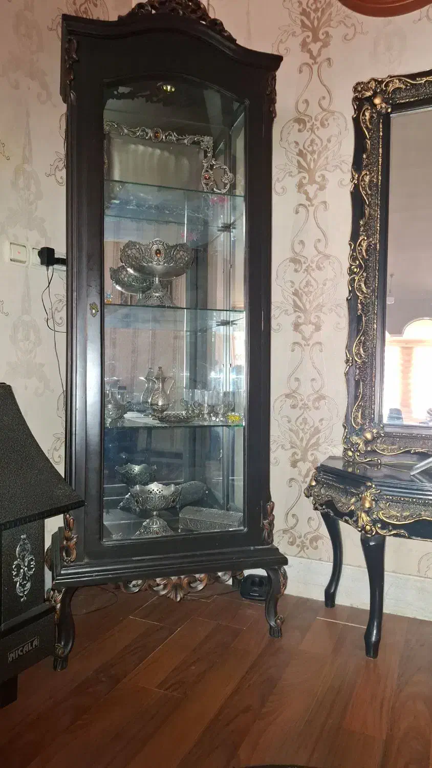 ویترین|بوفه، ویترین، کنسول|قم, نخودی|دیوار