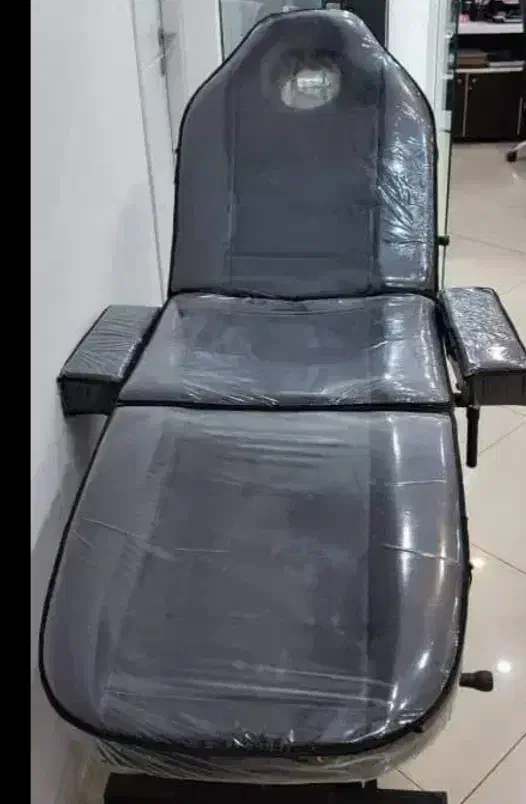 تخت تتو و مژه|آرایشگاه و سالن‌های زیبایی|بهبهان, |دیوار