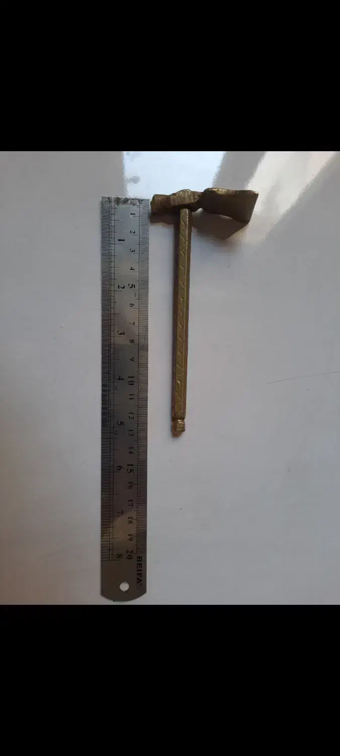 قند شکن قدیمی وبا ارزش|کلکسیون اشیاء عتیقه|طبس, |دیوار