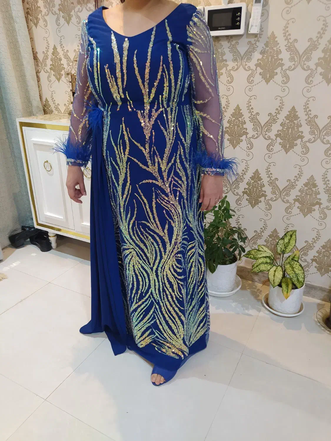 لباس مجلسی|لباس|گرمه, |دیوار