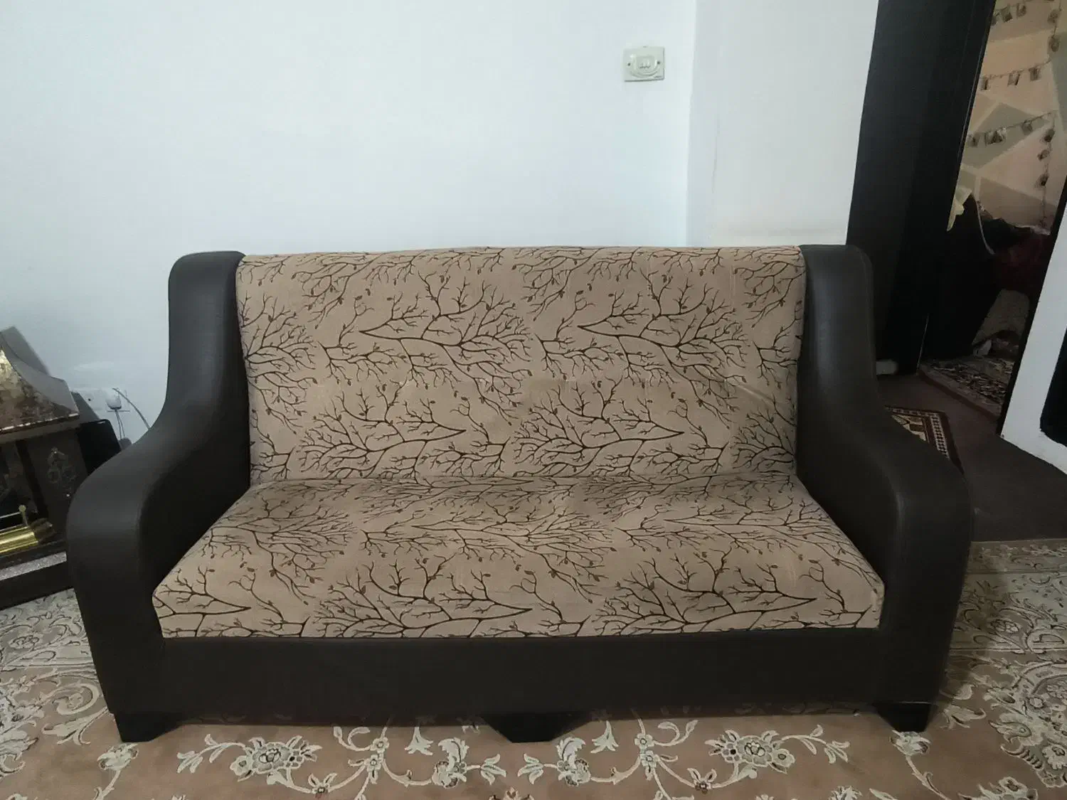 مبل هفت نفره|مبلمان خانگی و میز عسلی|مشهد, چهارچشمه|دیوار