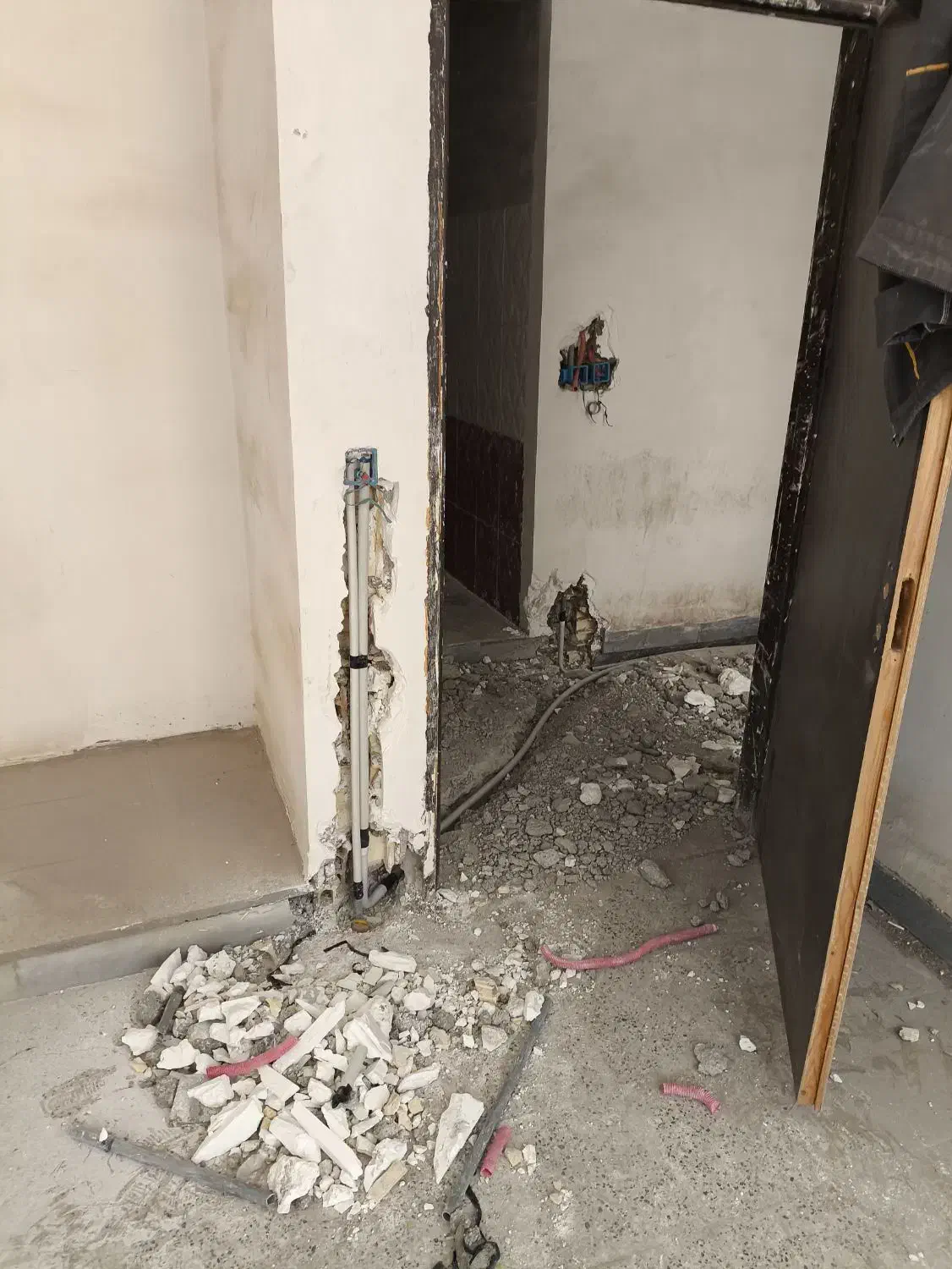 برقکار برقکاری ساختمان و صنعتی و تعمیرات برقی|خدمات پیشه و مهارت|اندیمشک, |دیوار