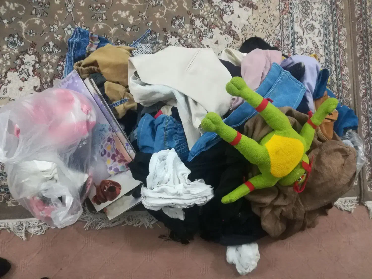 لباس زیاد|حراج|قم, انصار‌الحسین|دیوار